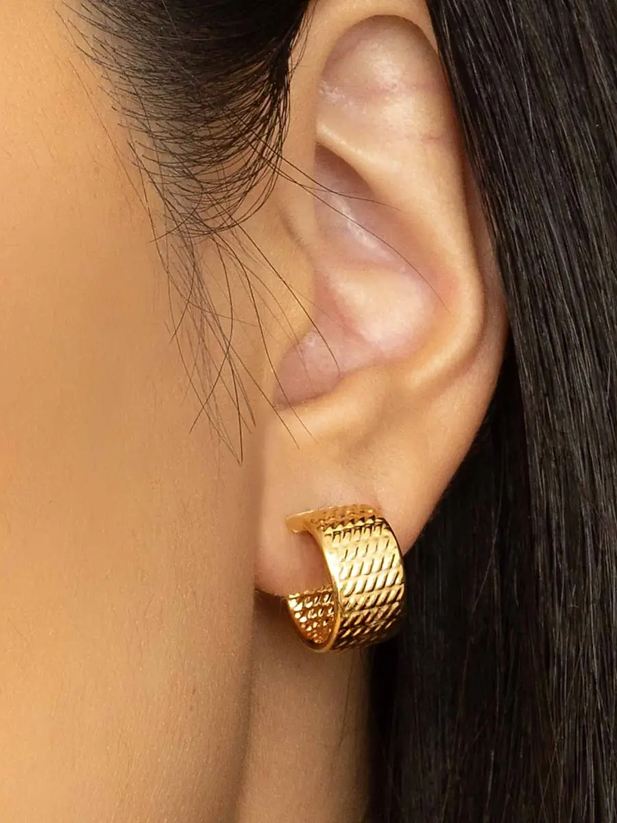 Oradina Women's 14K Yellow Gold Moto Bold Hoops - Yellow Gold | Thumbnail 3 Oradina Women's 14K Yellow Gold Moto Bold Hoops - Yellow Gold | Thumbnail 3