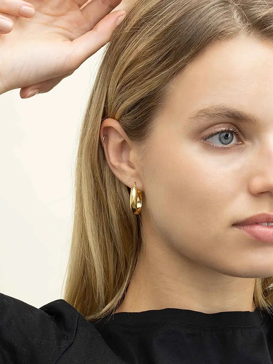 Oradina Women's 14K Yellow Gold High Society Oval Hoops - Yellow Gold | Thumbnail 4 Oradina Women's 14K Yellow Gold High Society Oval Hoops - Yellow Gold | Thumbnail 4