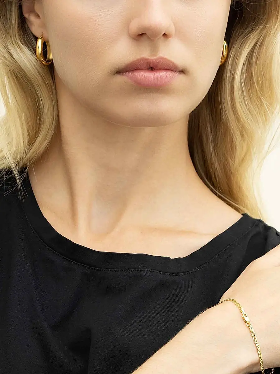 Oradina Women's 14K Yellow Gold High Society Oval Hoops - Yellow Gold | Thumbnail 5 Oradina Women's 14K Yellow Gold High Society Oval Hoops - Yellow Gold | Thumbnail 5