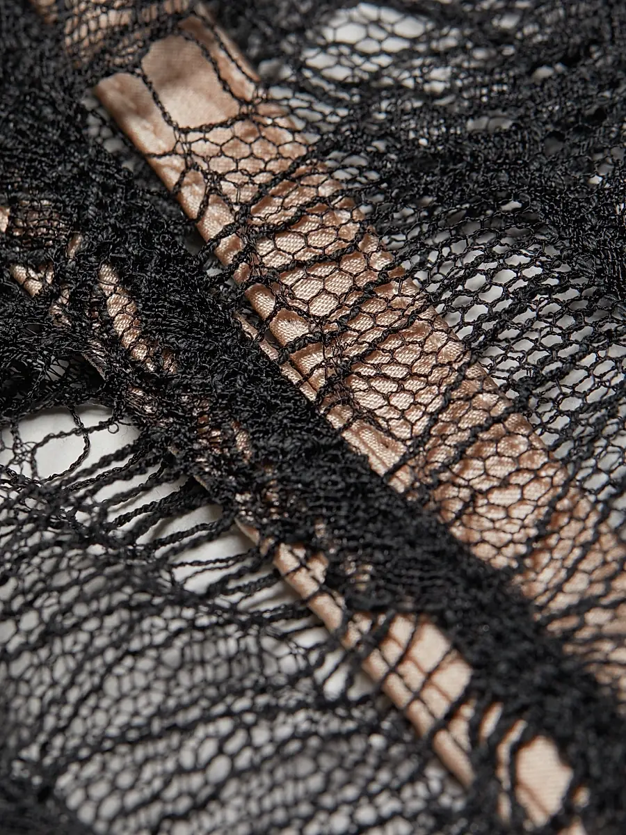 Kiki de Montparnasse Women's Art Deco Eyelash-Lace Garter | Thumbnail 6