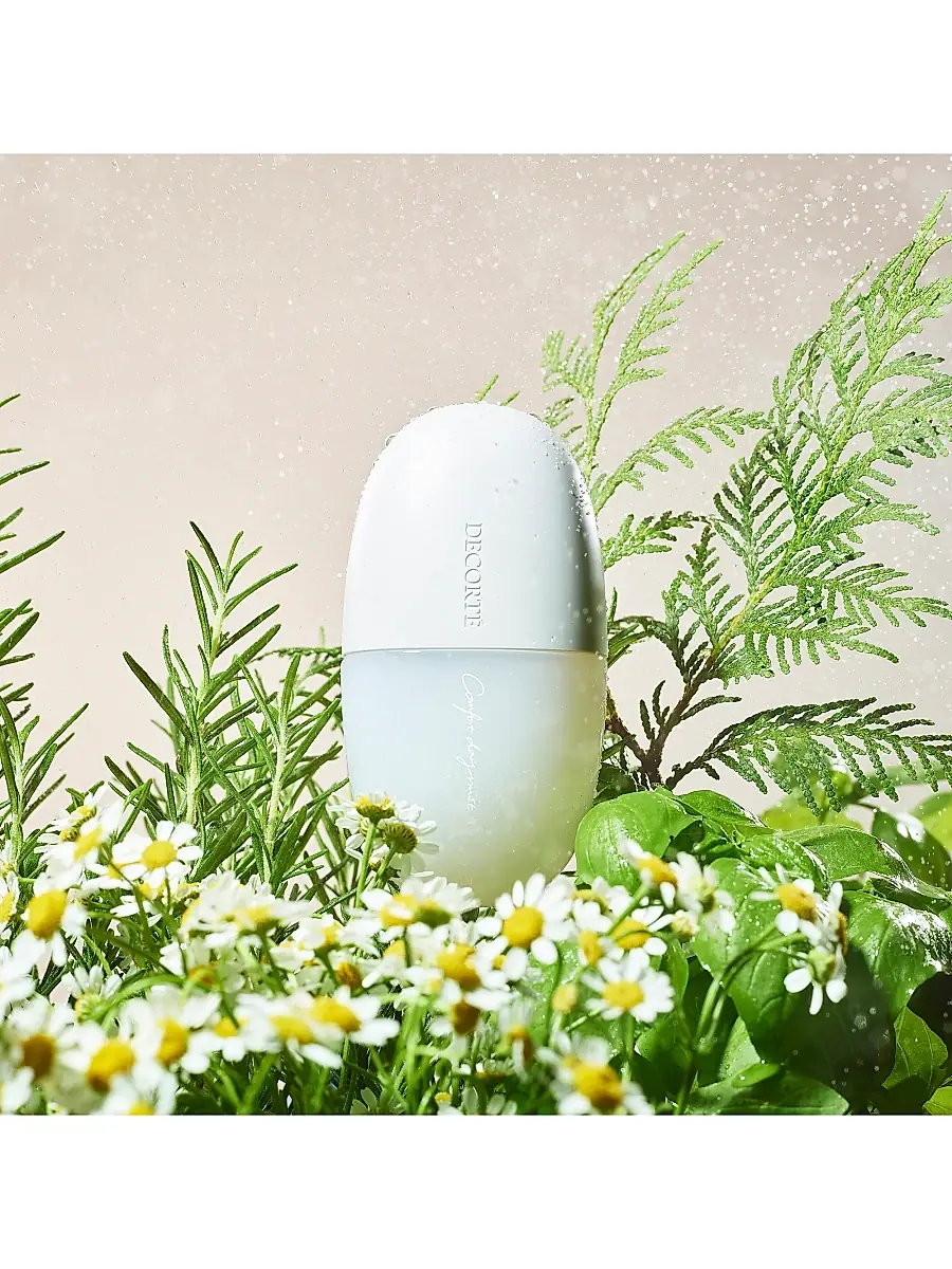 Decorté Women's Comfort Day Balancing Moisture Mist | Thumbnail 2