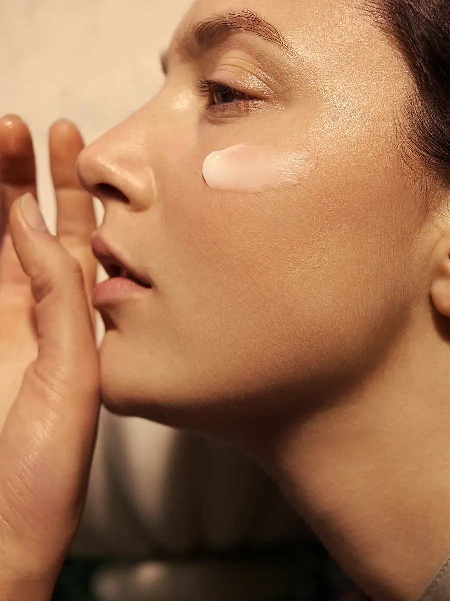 Eve Lom Women's The Moisture | Thumbnail 6