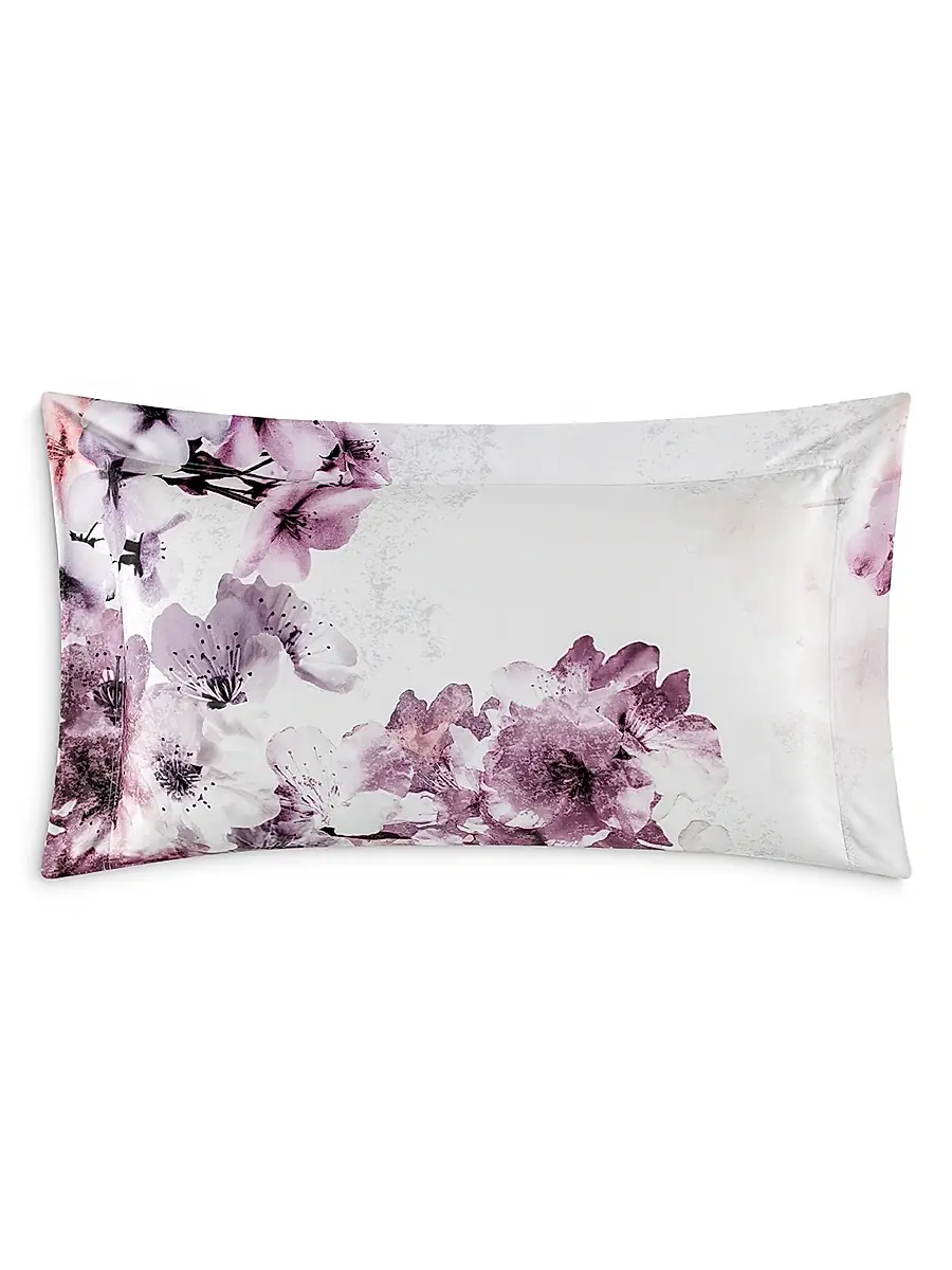 Togas Wilma Duvet Cover & Sham Collection - Violet White | Thumbnail 4 Togas Wilma Duvet Cover & Sham Collection - Violet White | Thumbnail 4