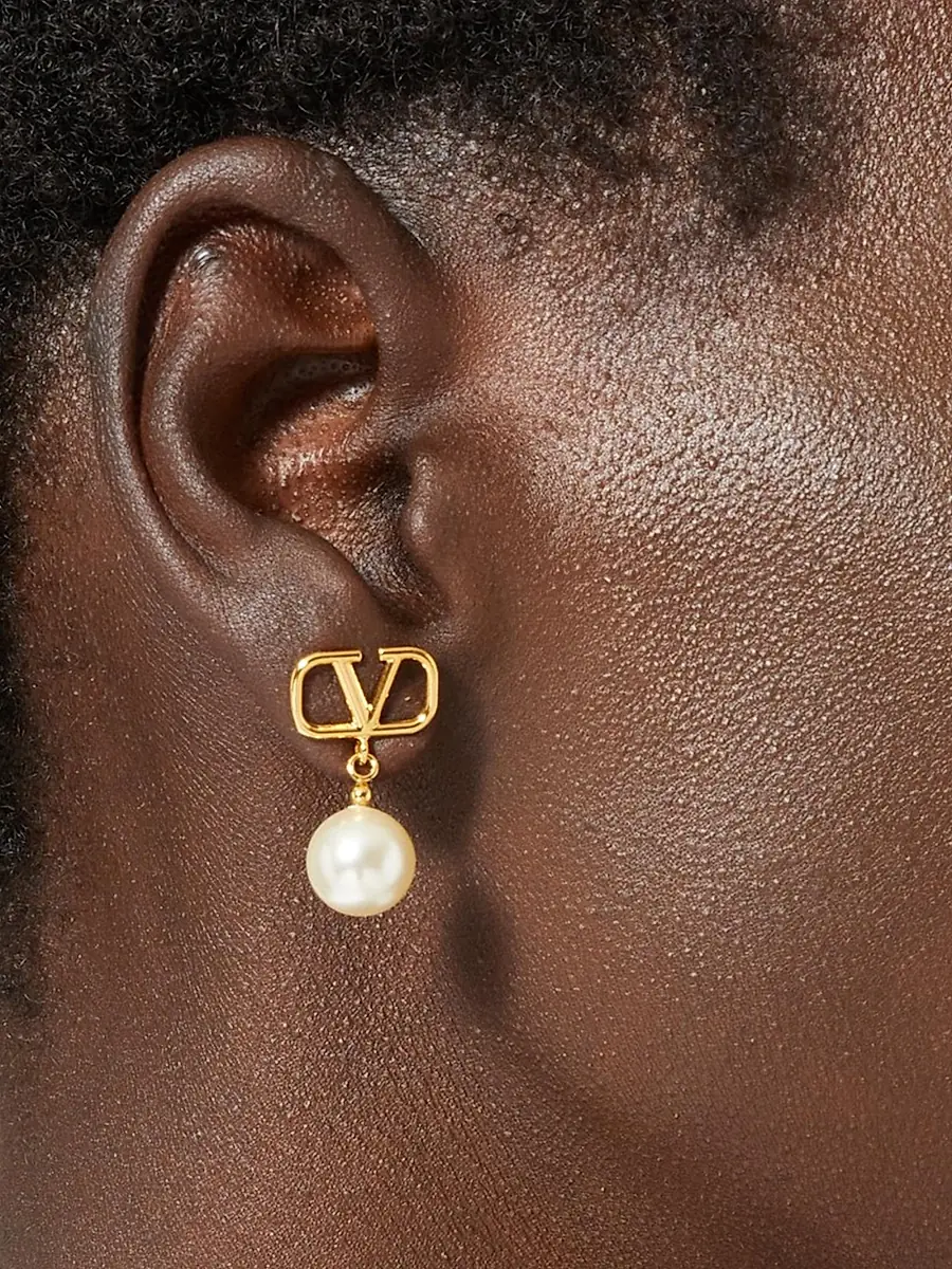 Valentino Garavani Women's VLogo Signature Earrings With Swarovski Pearls - Gold | Thumbnail 4 Valentino Garavani Women's VLogo Signature Earrings With Swarovski Pearls - Gold | Thumbnail 4