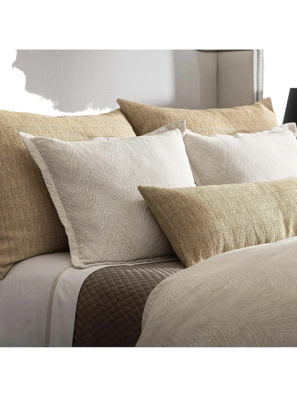 Lili Alessandra Kenya Jacquard Cotton-Linen Pillow & Duvet Collection - Camel