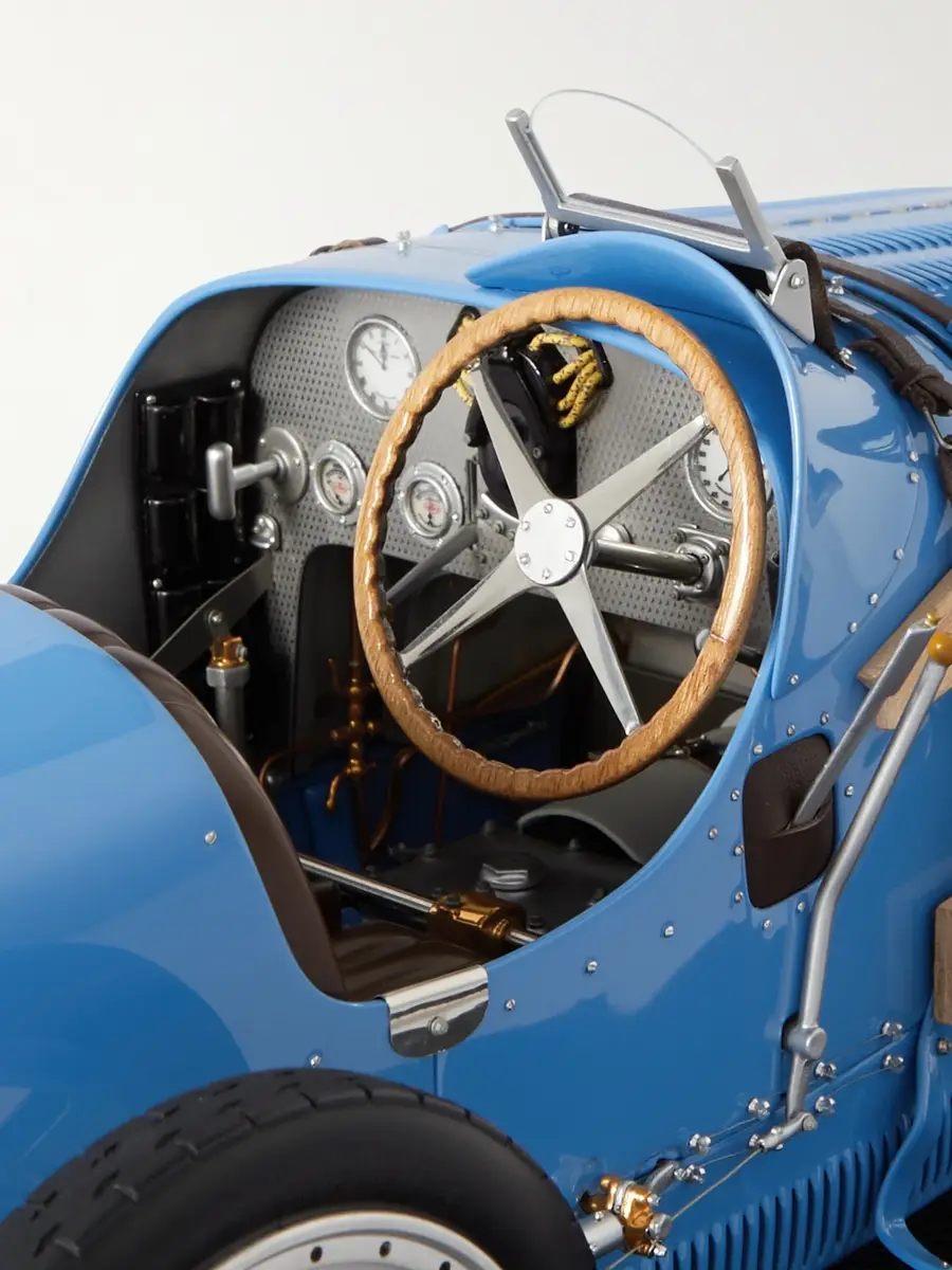 Amalgam Collection Bugatti Type 35 1:8 Model Car - Men | Thumbnail 5