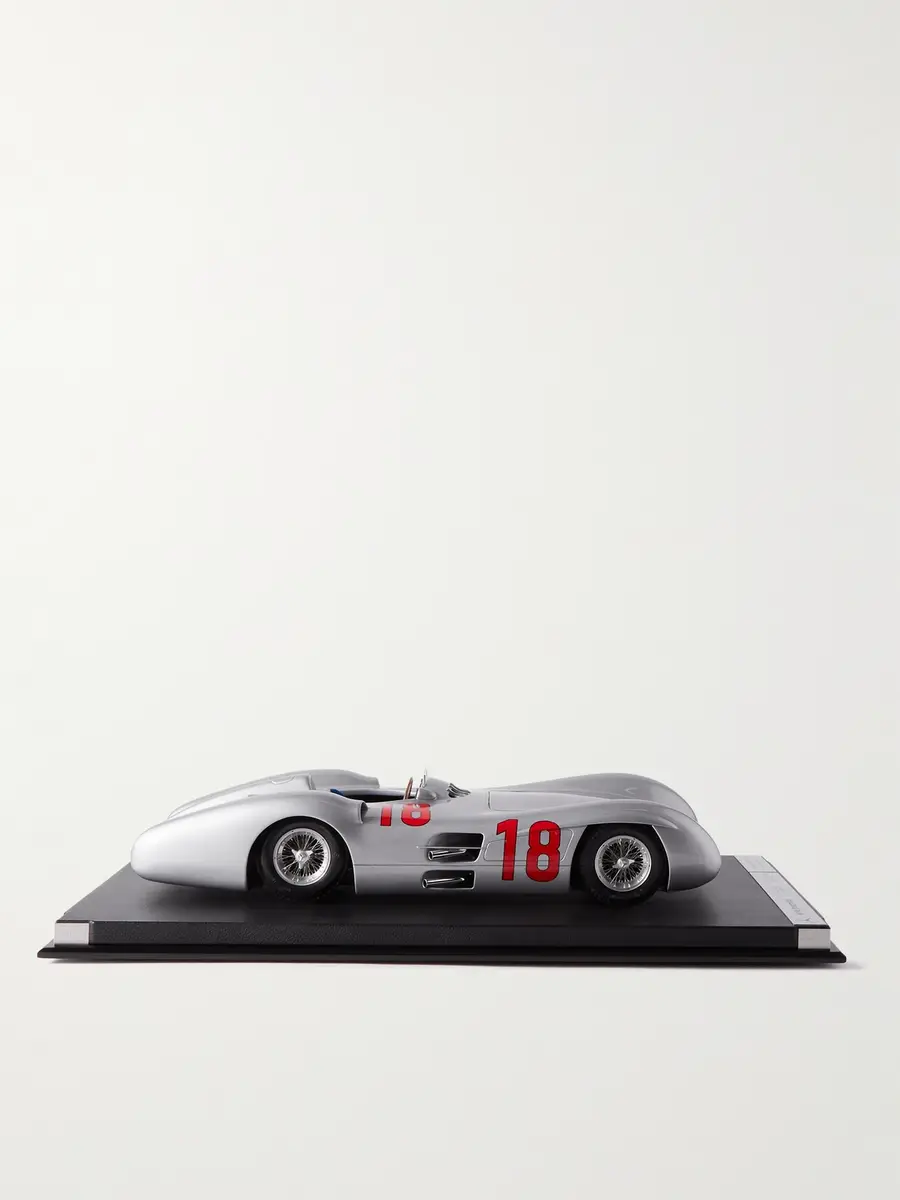 Amalgam Collection Mercedes-Benz W196 Streamliner (1954) 1:8 Model Car - Men | Thumbnail 3