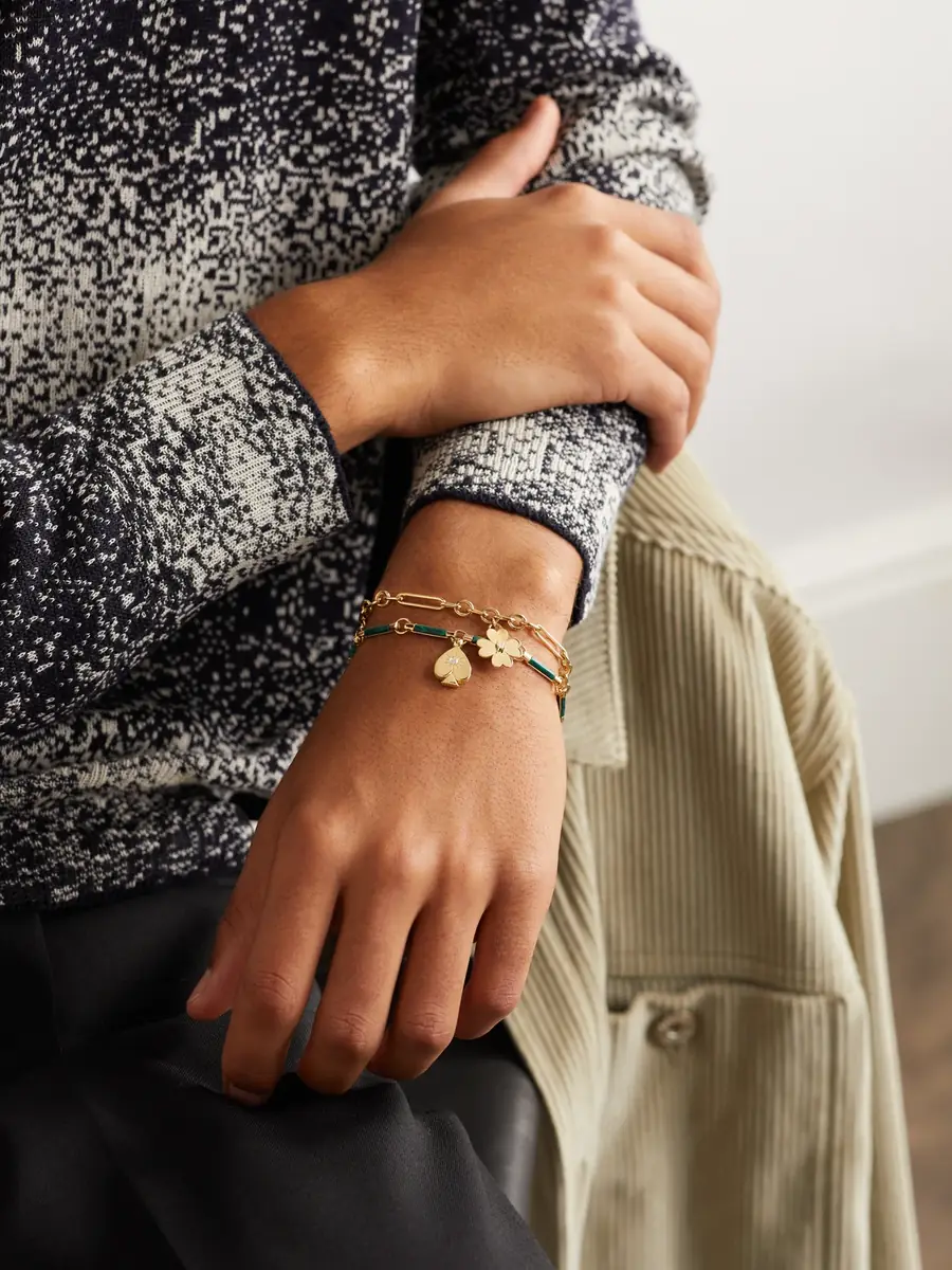 Foundrae Four Heart Clover 18-Karat Gold Diamond Bracelet - Men | Thumbnail 5 Foundrae Four Heart Clover 18-Karat Gold Diamond Bracelet - Men | Thumbnail 5
