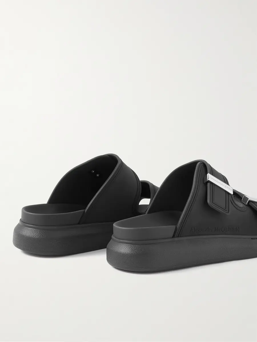 Alexander McQueen Exagerrated-Sole Rubber Slides - Men | Thumbnail 4 Alexander McQueen Exagerrated-Sole Rubber Slides - Men | Thumbnail 4