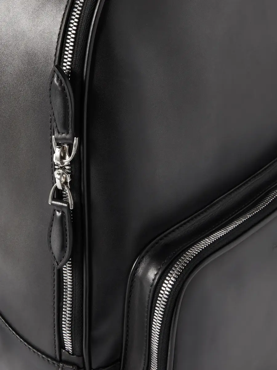 Berluti Time Off Scritto Logo-Debossed Venezia Leather Backpack - Men | Thumbnail 4 Berluti Time Off Scritto Logo-Debossed Venezia Leather Backpack - Men | Thumbnail 4