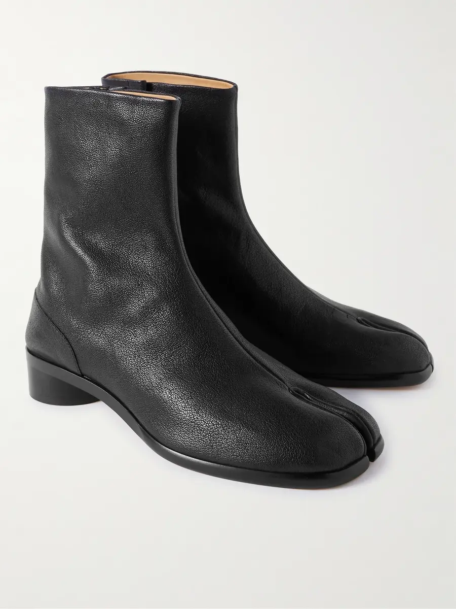 Maison Margiela Tabi Split-Toe Full-Grain Leather Chelsea Boots - Men | Thumbnail 4 Maison Margiela Tabi Split-Toe Full-Grain Leather Chelsea Boots - Men | Thumbnail 4