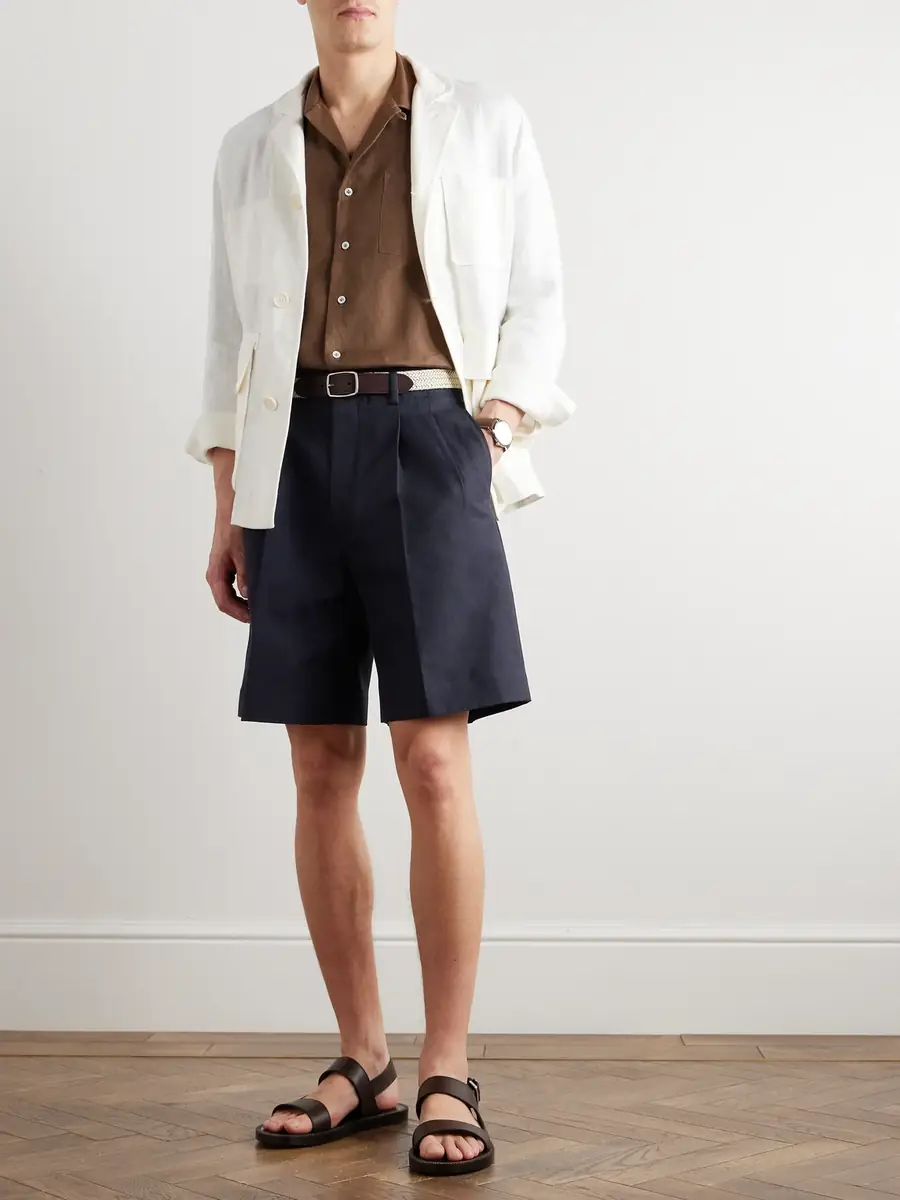 Loro Piana Joetsu Straight-Leg Pleated Cotton and Linen-Blend Twill Bermuda Shorts - Men | Thumbnail 2 Loro Piana Joetsu Straight-Leg Pleated Cotton and Linen-Blend Twill Bermuda Shorts - Men | Thumbnail 2