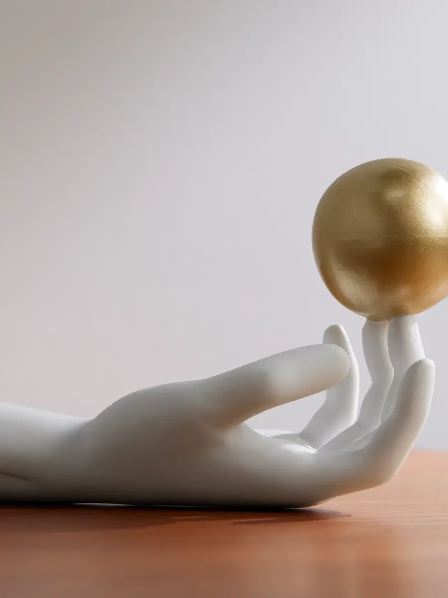 L'Objet Atlas Gold-Plated Porcelain Incense Burner - Men | Thumbnail 3