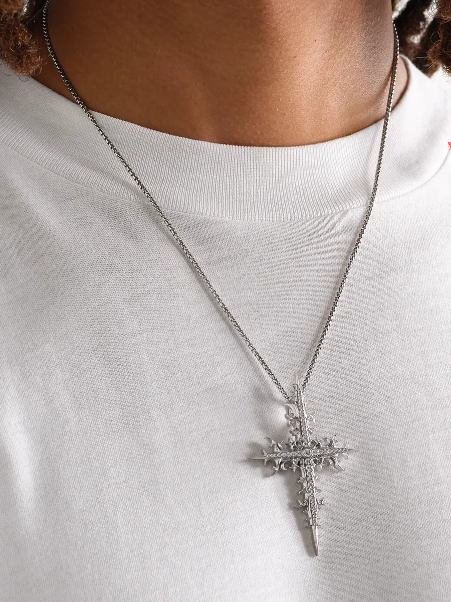 Alex Moss New York Nirvana 14-Karat White Gold Diamond Pendant - Men | Thumbnail 2
