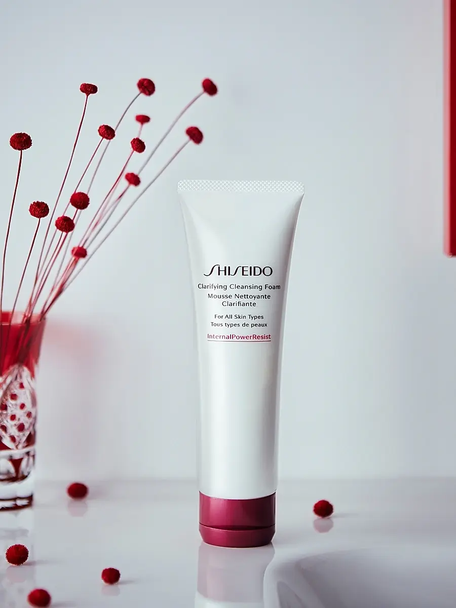 Shiseido Women's Clarifying Cleansing Foam | Thumbnail 4 Shiseido Women's Clarifying Cleansing Foam | Thumbnail 4