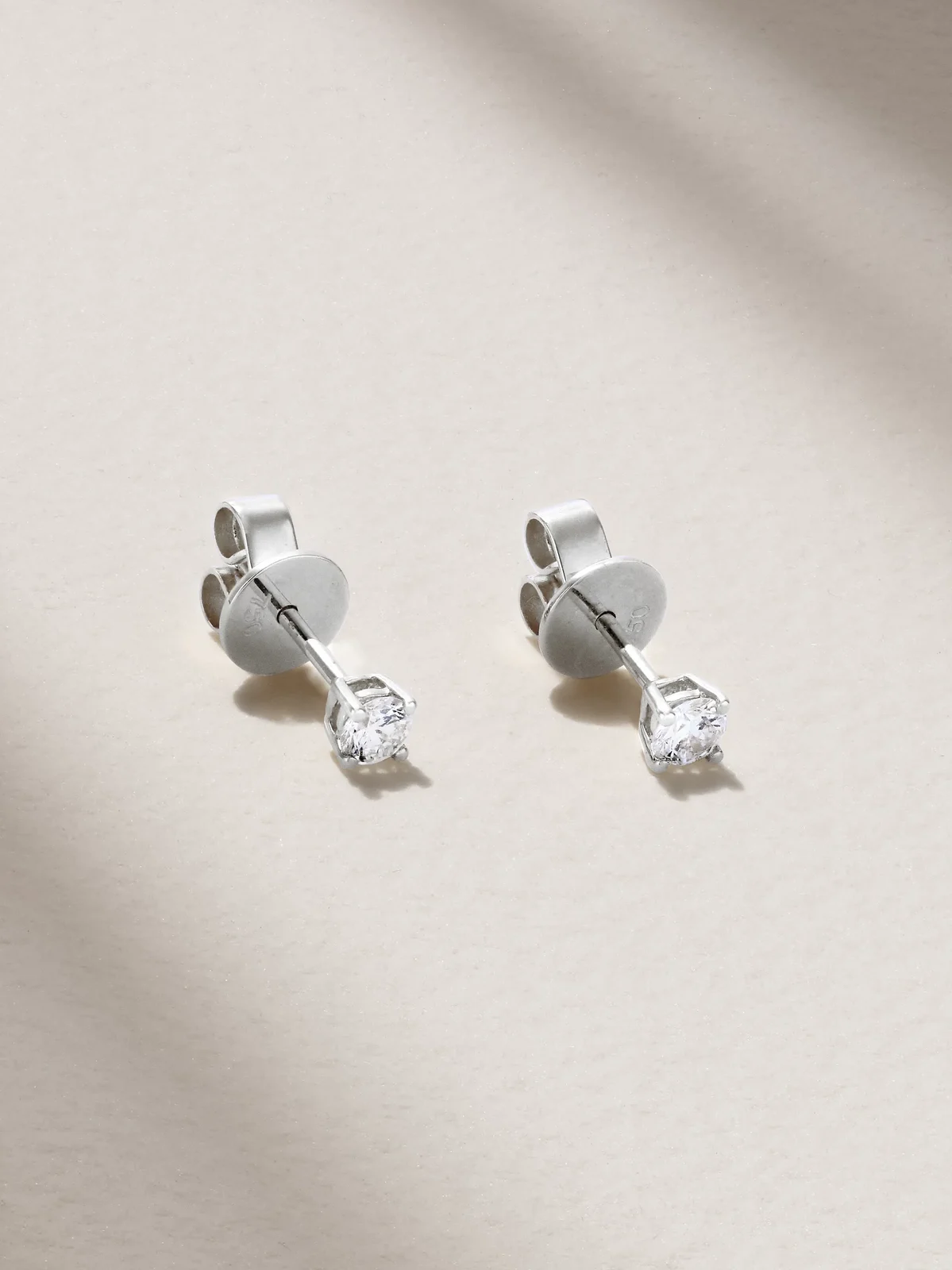 18-karat White Gold Diamond Earrings