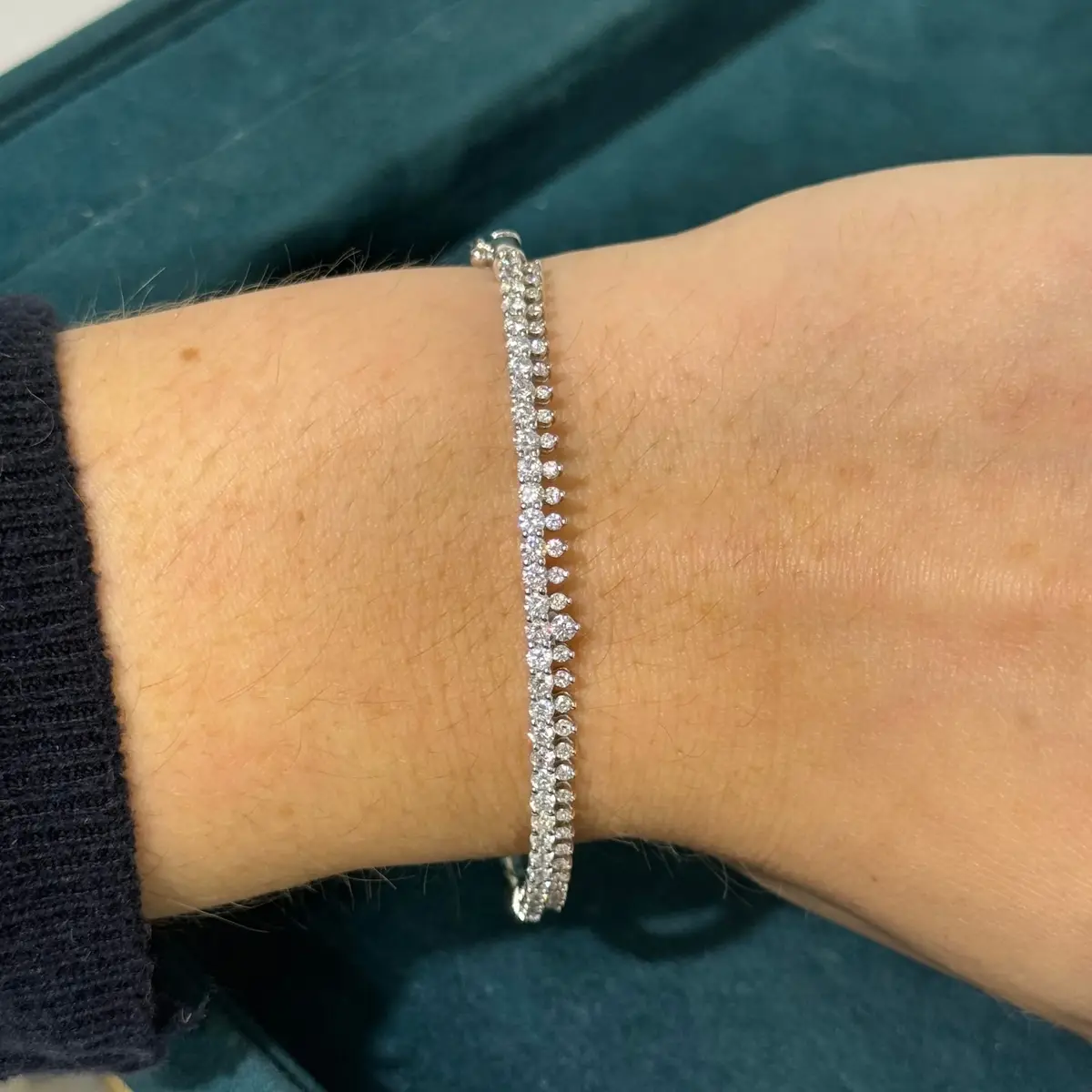 Wish Fine Jewelry 1.58ct Diamond 18K Gold Stationed Bangle Bracelet | Thumbnail 2 Wish Fine Jewelry 1.58ct Diamond 18K Gold Stationed Bangle Bracelet | Thumbnail 2