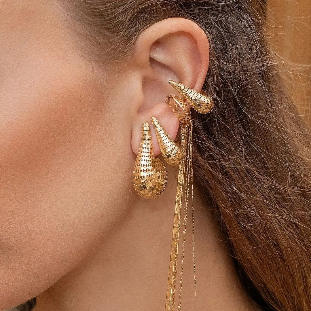 Wish Fine Jewelry 18K Gold Ana Rocha & Appolinario Diva Earcuff | Thumbnail 3