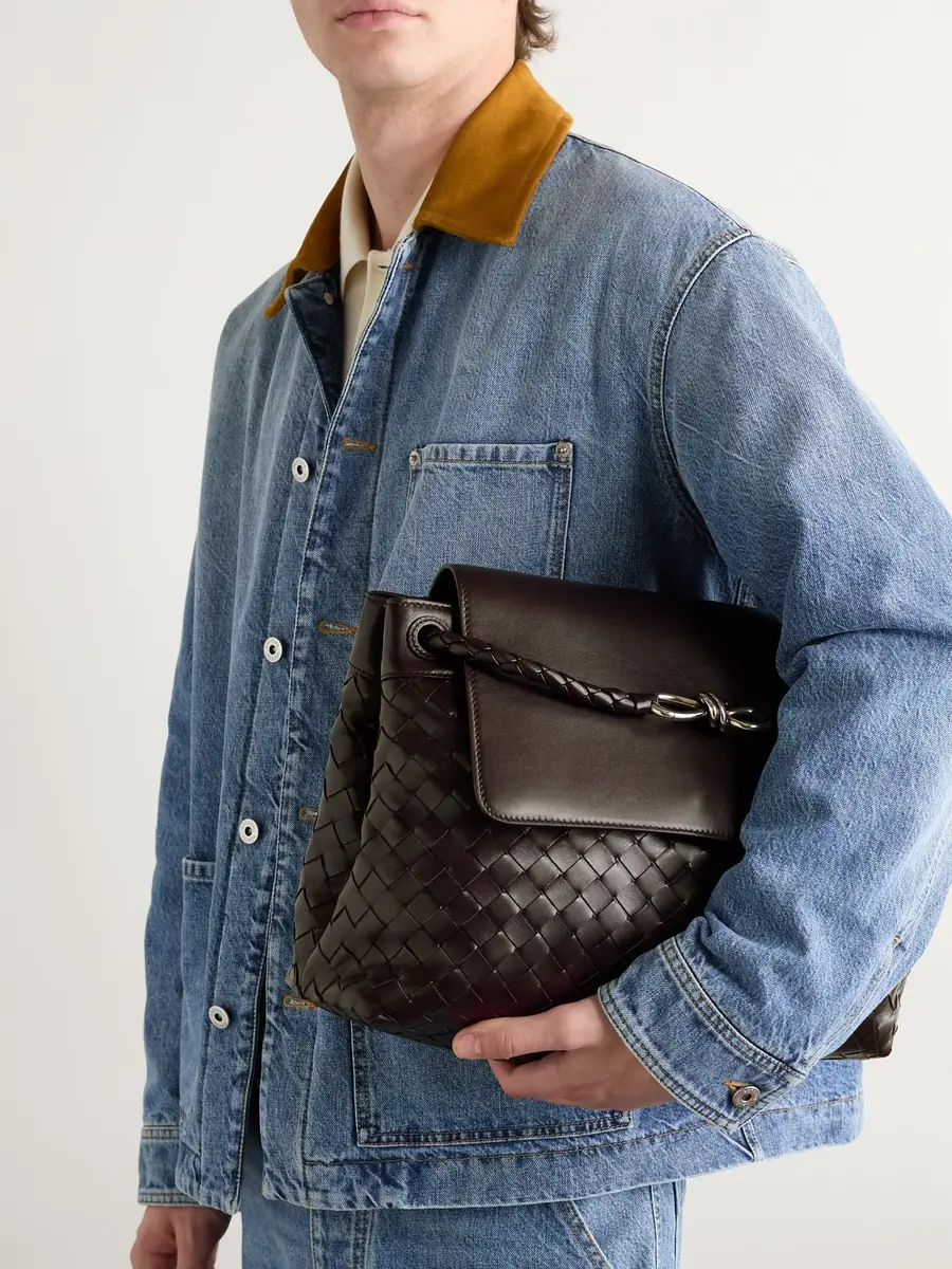 Bottega Veneta Andiamo Medium Intrecciato Leather Tote Bag - Men | Thumbnail 6 Bottega Veneta Andiamo Medium Intrecciato Leather Tote Bag - Men | Thumbnail 6