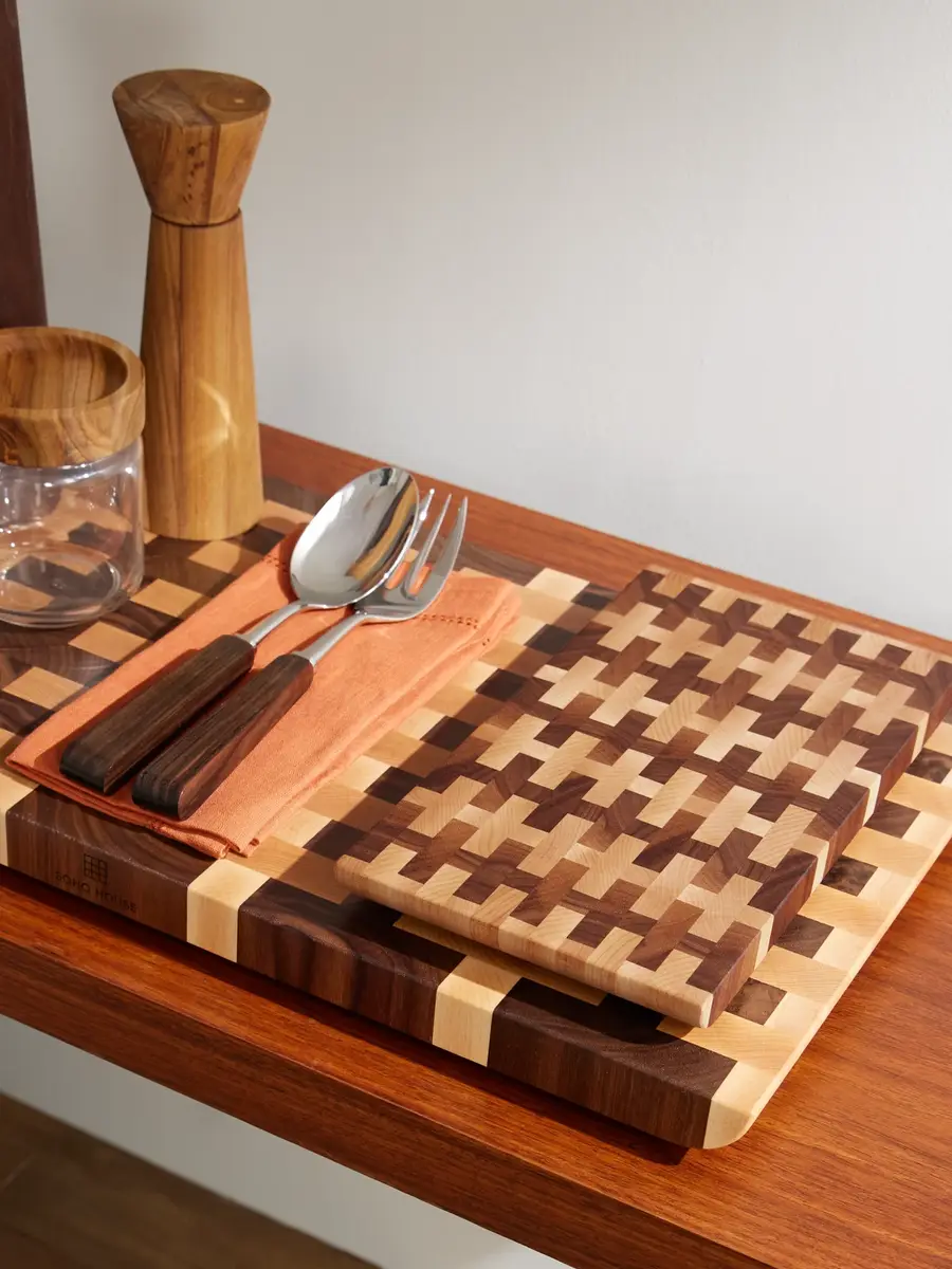 Soho Home Tyrell End Small Wood Chopping Board - Men | Thumbnail 2 Soho Home Tyrell End Small Wood Chopping Board - Men | Thumbnail 2