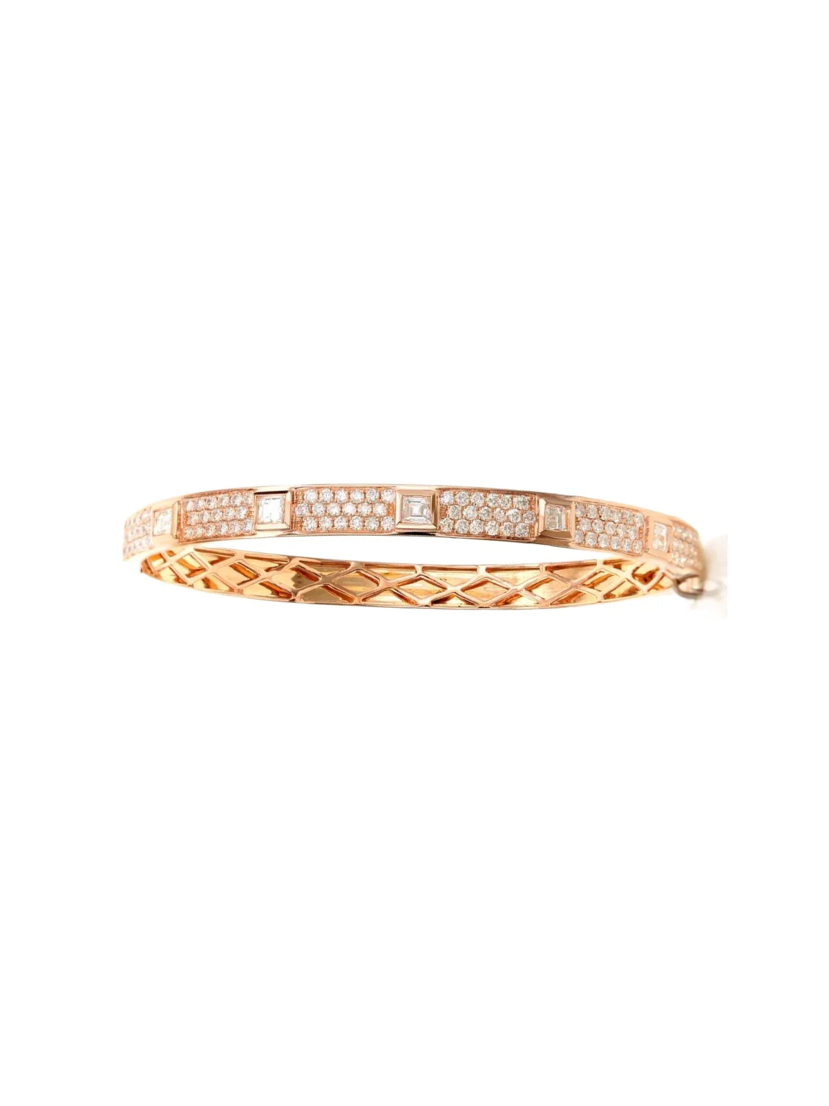 2.5ct Diamond 18K Gold Bangle Bracelet