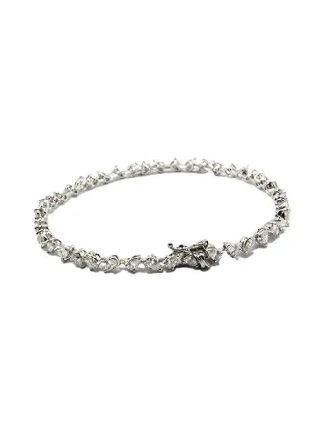 3.68ct Pear Diamond 18K Gold Tennis Bracelet