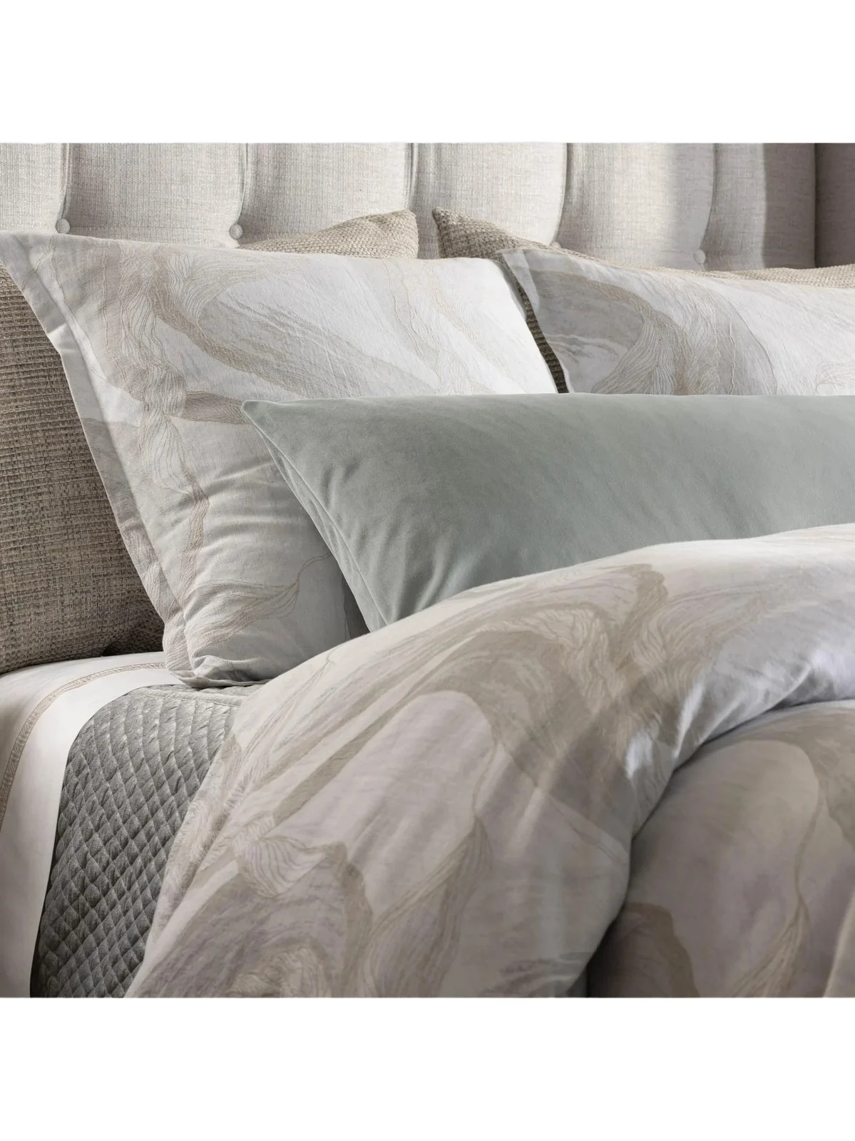 Lili Alessandra Oasis Jacquard Pillow & Duvet Collection - Gelato