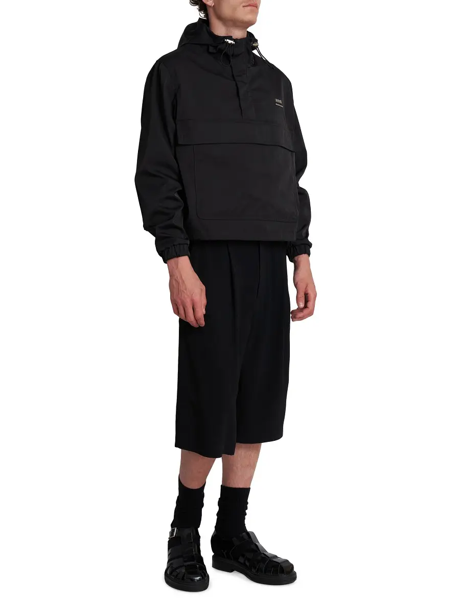 AMI Paris Men's Logo Hooded Windbreaker - Black | Image 1 AMI Paris Men's Logo Hooded Windbreaker - Black | Image 1