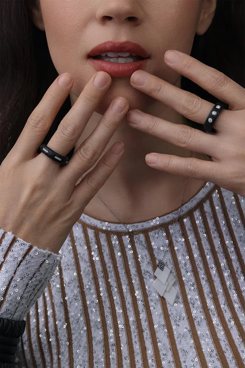ROBERTO DEMEGLIO Alternating Gold Diamond Pura Stretch Ring | Thumbnail 3 ROBERTO DEMEGLIO Alternating Gold Diamond Pura Stretch Ring | Thumbnail 3