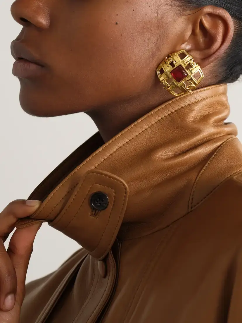Vintage Chanel plated Crystal Clip Earrings | Thumbnail 2 Vintage Chanel plated Crystal Clip Earrings | Thumbnail 2