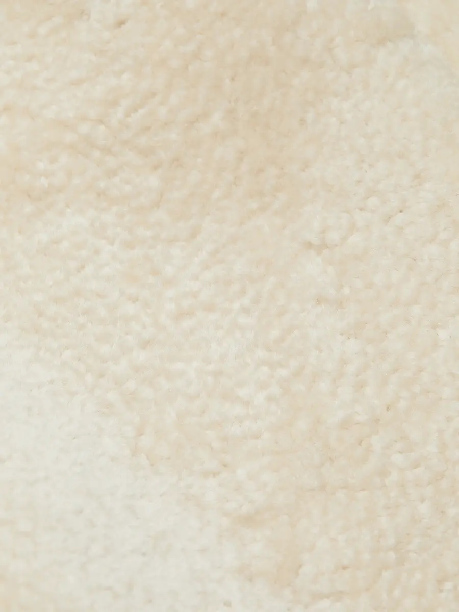 Toteme Women's Shearling Teddy Zip Coat - Cream | Thumbnail 7 Toteme Women's Shearling Teddy Zip Coat - Cream | Thumbnail 7