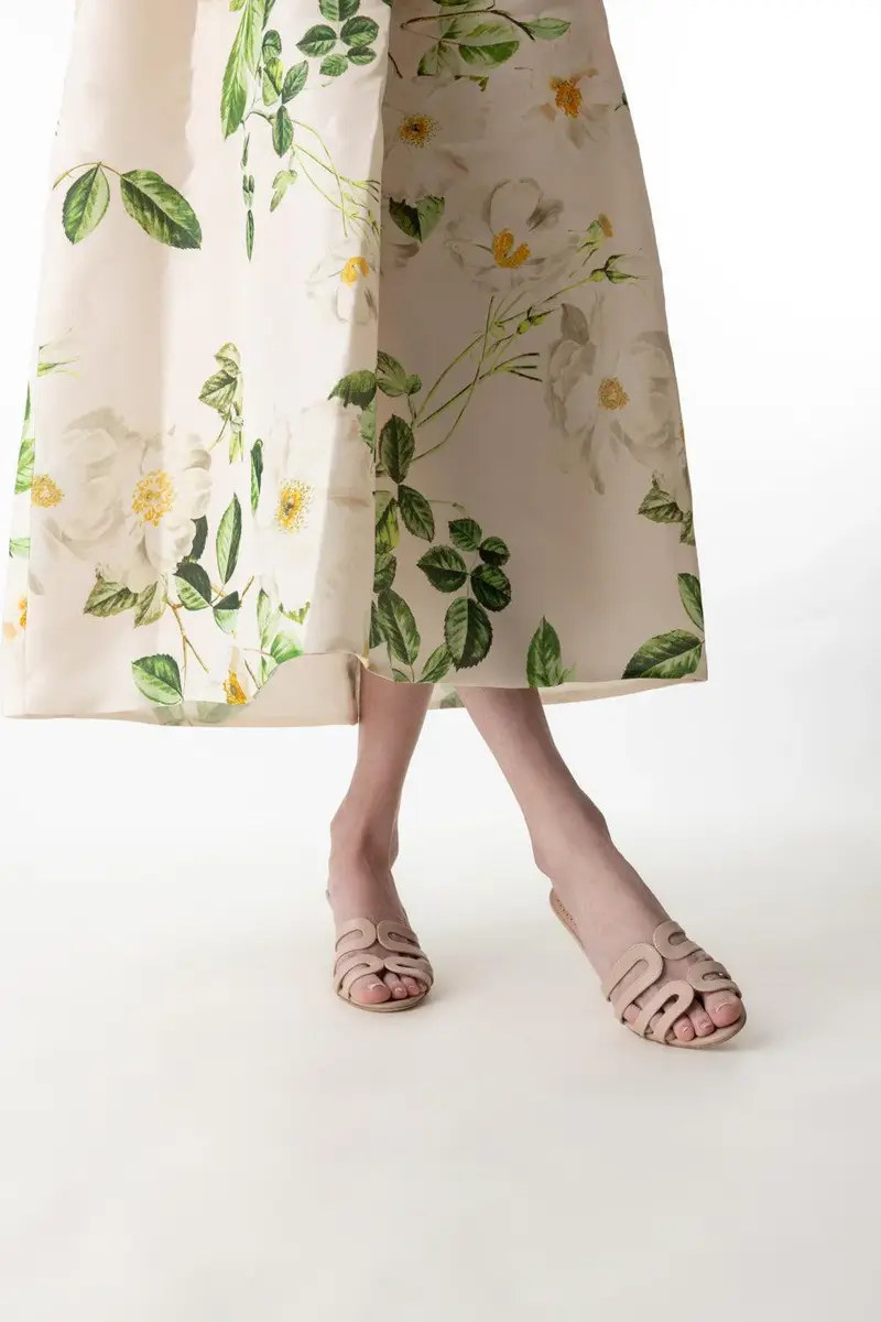 Manolo Blahnik Ahwak Mule - Medium Nude | Thumbnail 4