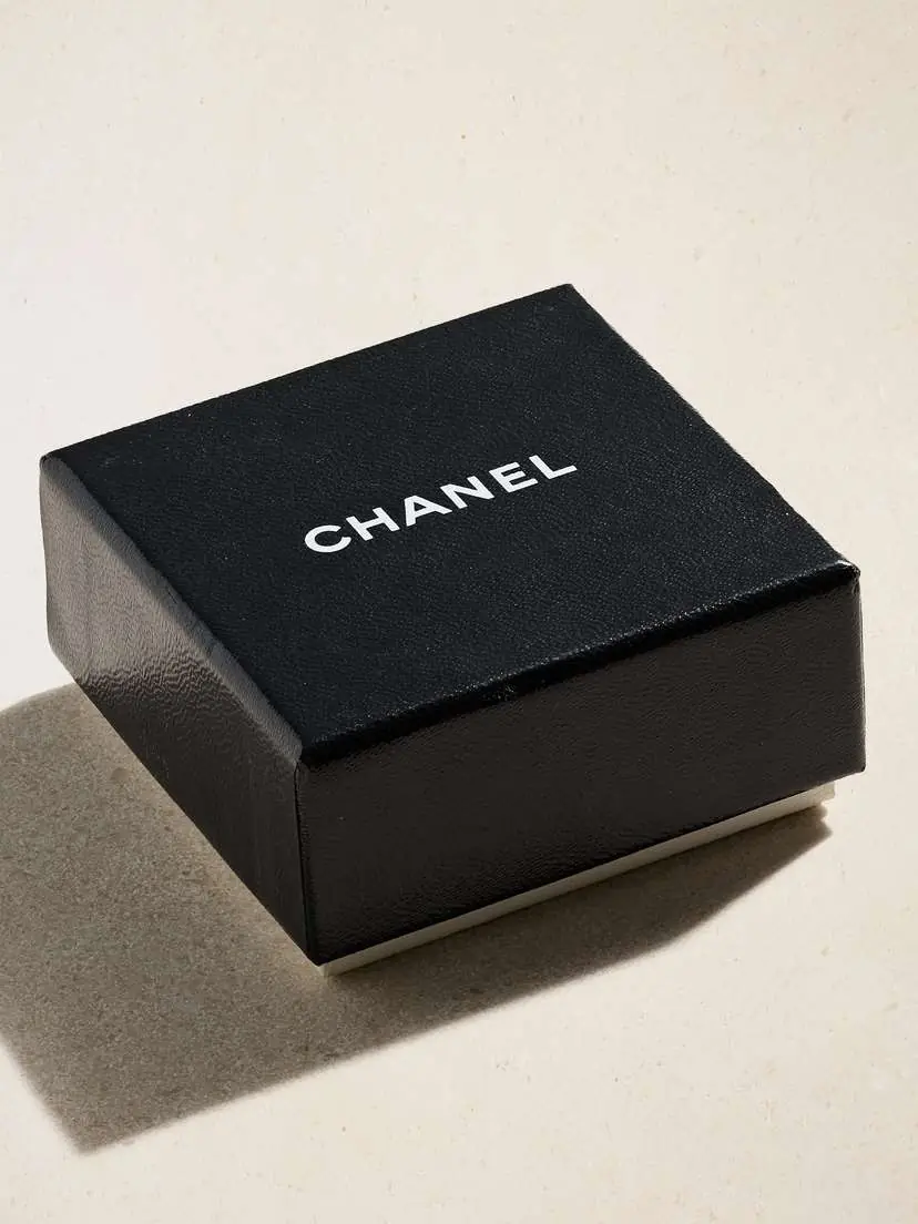 Vintage Chanel plated And Leather Bracelet | Thumbnail 4 Vintage Chanel plated And Leather Bracelet | Thumbnail 4