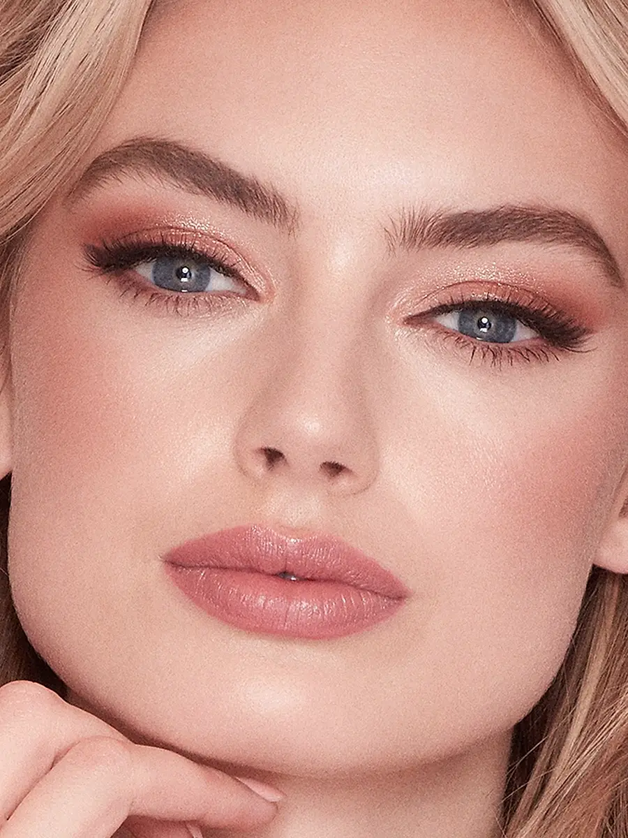 Charlotte Tilbury Women's Cheek to Chic Blush - Pillow Talk | Thumbnail 10 Charlotte Tilbury Women's Cheek to Chic Blush - Pillow Talk | Thumbnail 10