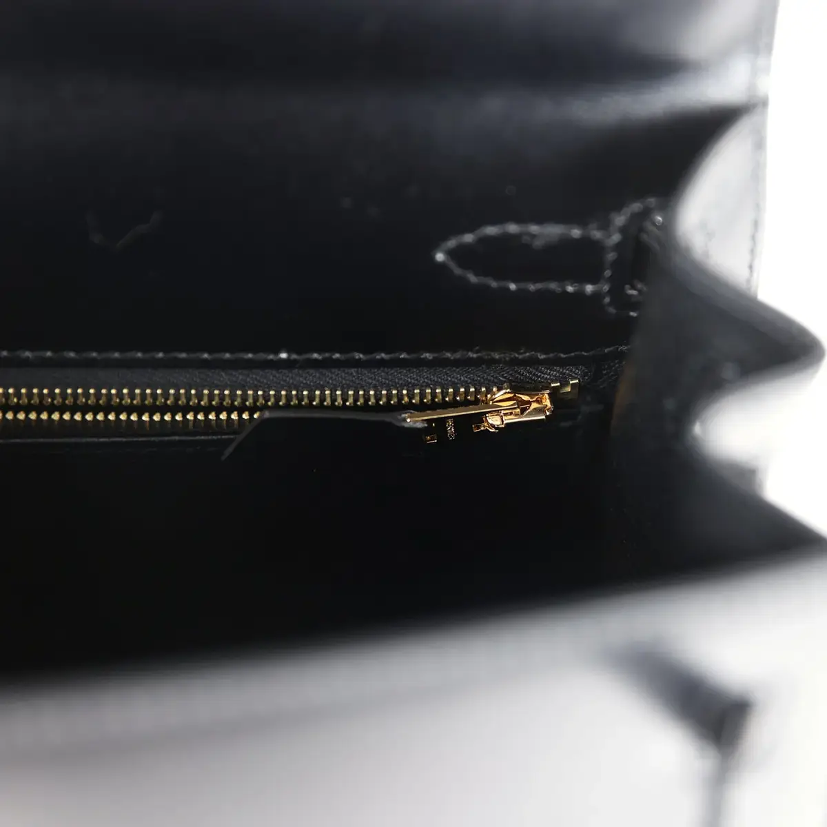 HERMÈS Hermes Kelly Sellier 25 Black Box Gold Hardware | Thumbnail 9