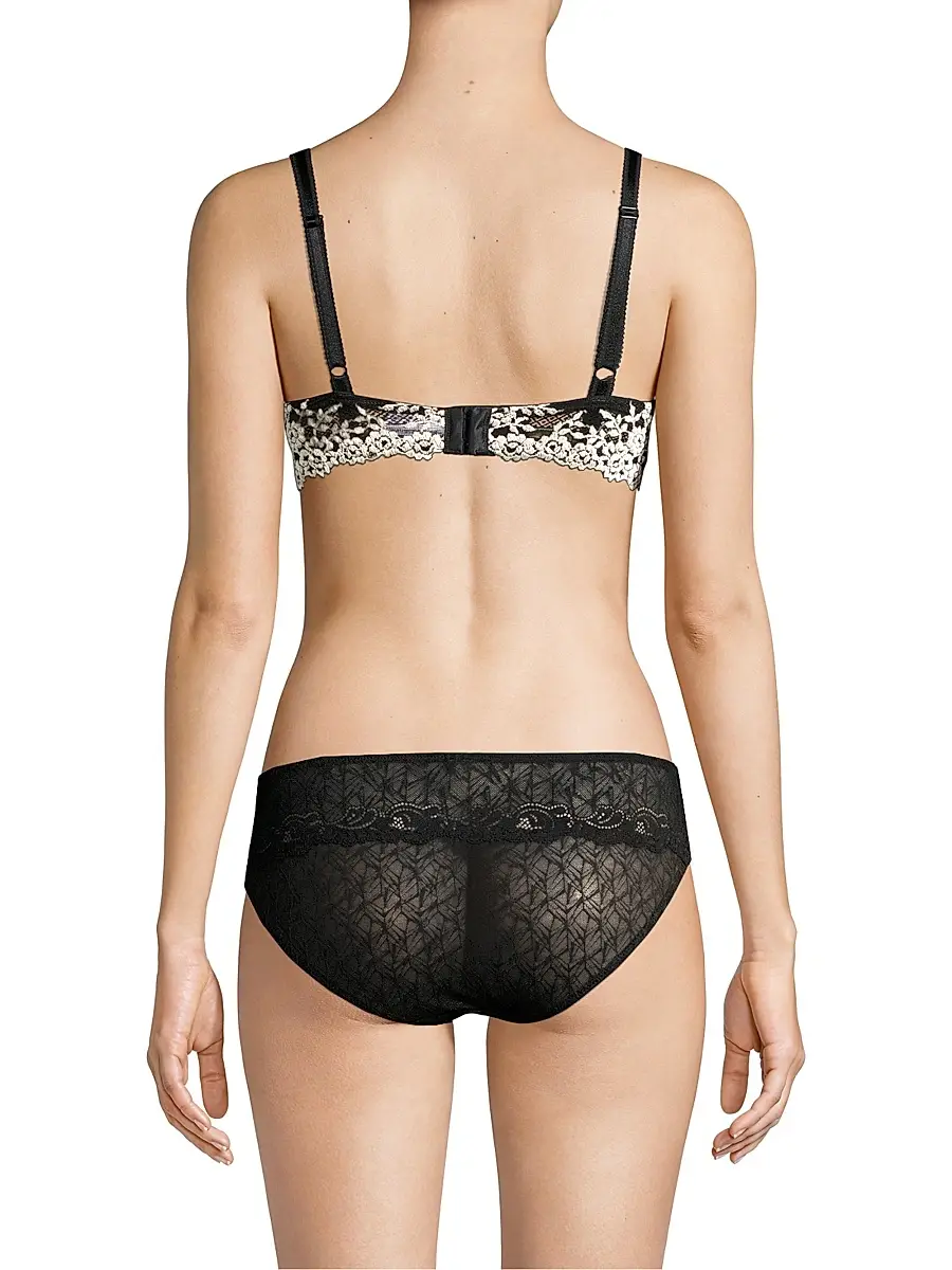 Wacoal Women's Embrace Lace Underwire Bra - Naturally Nude | Thumbnail 12