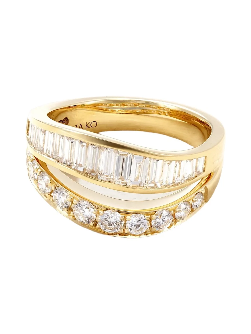 18-karat Gold Diamond Ring 18-karat Gold Diamond Ring