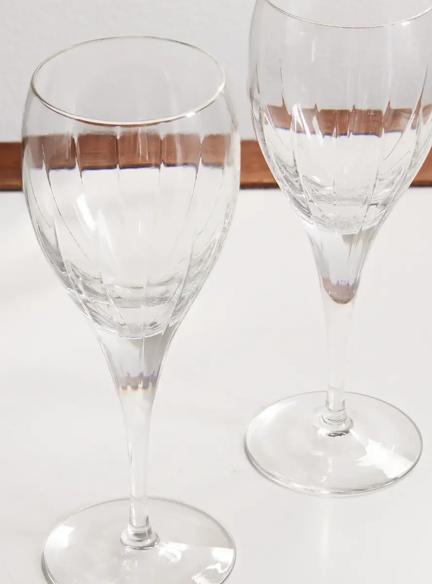 Christofle Iriana Set of Two Crystal Red Wine Glasses - Men | Thumbnail 3 Christofle Iriana Set of Two Crystal Red Wine Glasses - Men | Thumbnail 3