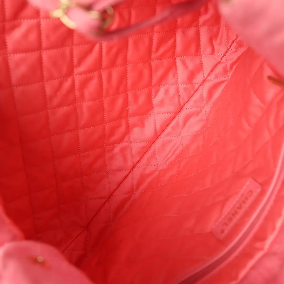 Chanel Chanel Small 22 Bag Light Red Washed Denim Gold Hardware | Thumbnail 9