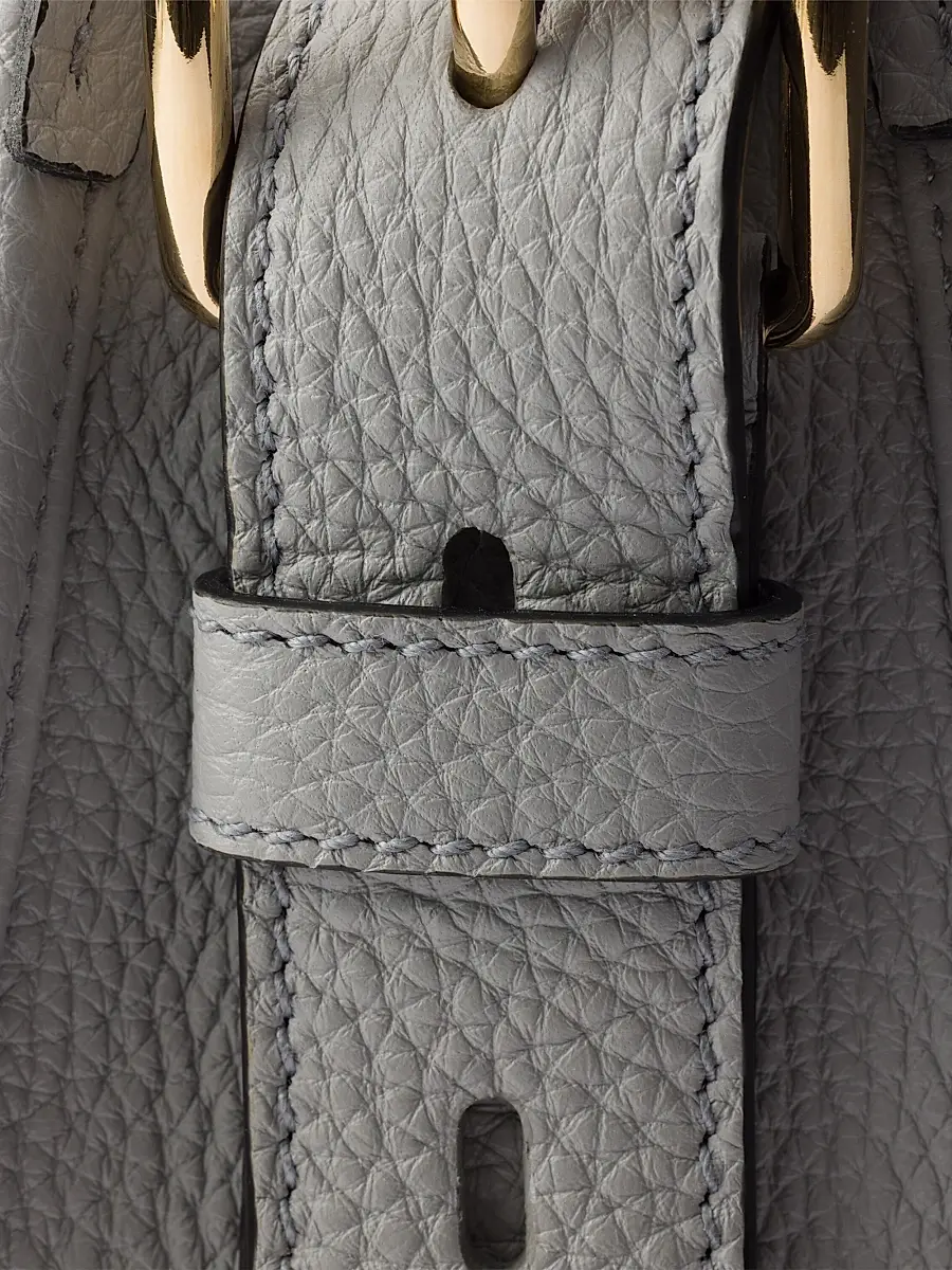 Prada Women's Medium Leather Shoulder Bag | Thumbnail 5 Prada Women's Medium Leather Shoulder Bag | Thumbnail 5