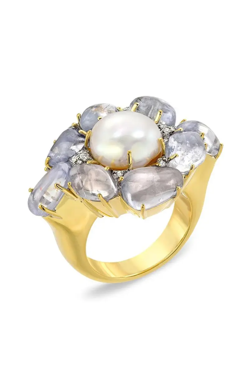 VICTOR VELYAN Pearl Purple Sapphire Ring | Image 1 VICTOR VELYAN Pearl Purple Sapphire Ring | Image 1