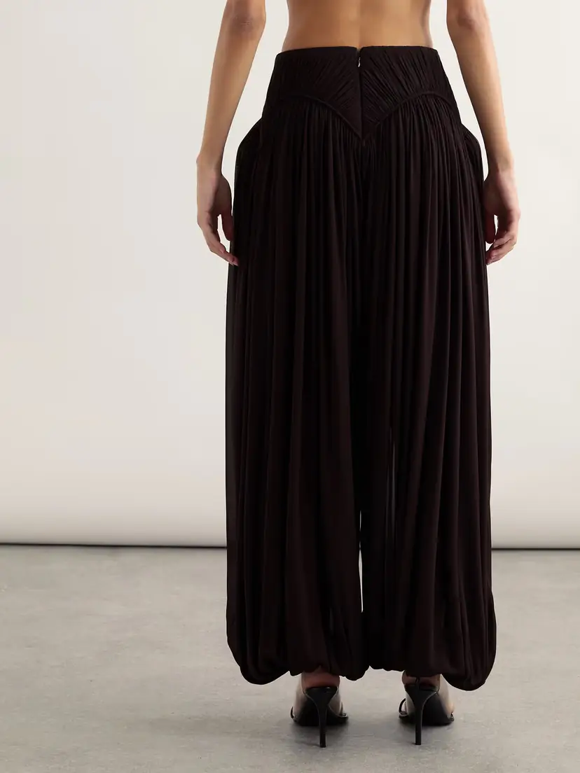 Alaïa Pleated Crepe Tapered Pants | Thumbnail 4