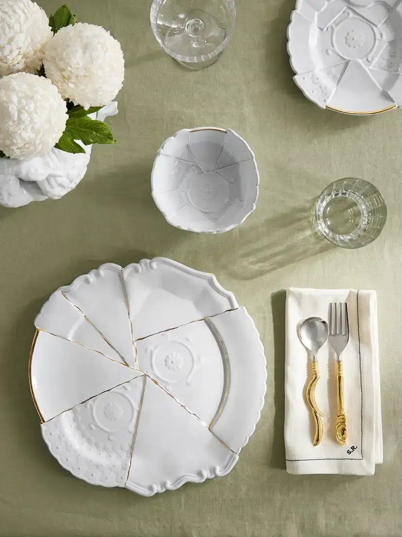 Astier De Villatte + Sacai Kintsugi Gold-plated Ceramic Platter | Thumbnail 2 Astier De Villatte + Sacai Kintsugi Gold-plated Ceramic Platter | Thumbnail 2