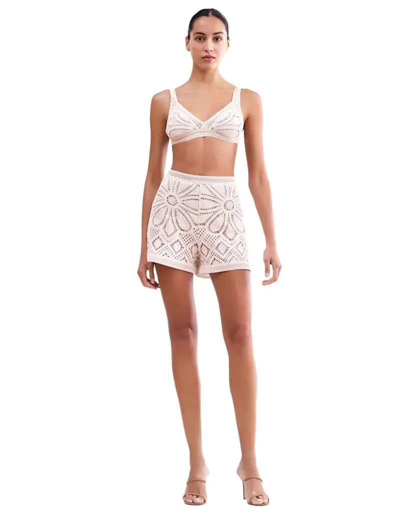 PatBo FLOWER CROCHET SHORT