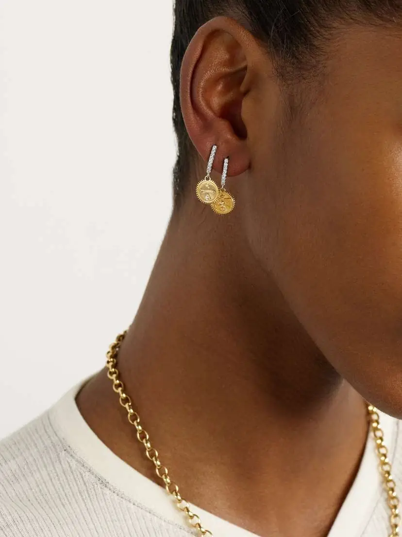 Foundrae Strength Mini Medallion 18-karat Yellow And White Gold Diamond Single Earring | Thumbnail 4 Foundrae Strength Mini Medallion 18-karat Yellow And White Gold Diamond Single Earring | Thumbnail 4