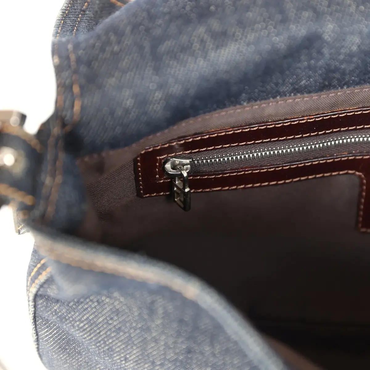 Fendi Vintage Fendi Baguette Bag Dark Blue Denim Silver Hardware | Thumbnail 8 Fendi Vintage Fendi Baguette Bag Dark Blue Denim Silver Hardware | Thumbnail 8