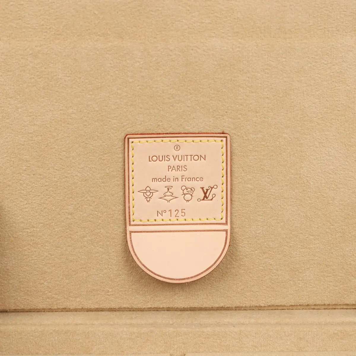 Louis Vuitton Louis Vuitton x Takashi Murakami Hands Jewelry Trunk Brown Multi Monogram Hands Brass Hardware | Thumbnail 8 Louis Vuitton Louis Vuitton x Takashi Murakami Hands Jewelry Trunk Brown Multi Monogram Hands Brass Hardware | Thumbnail 8