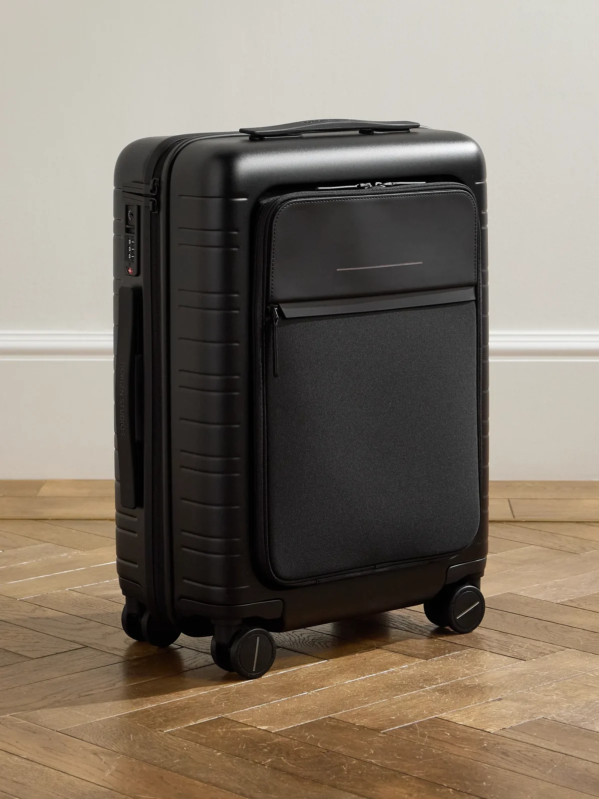 Horizn Studios M5 Cabin Essential 55cm Polycarbonate and Nylon Suitcase - Men