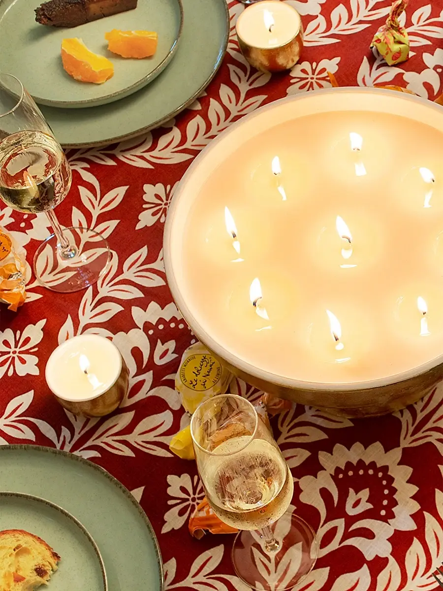Blueme Gold Cheer Pomegranate & Clove Ceramic Candle | Thumbnail 5 Blueme Gold Cheer Pomegranate & Clove Ceramic Candle | Thumbnail 5