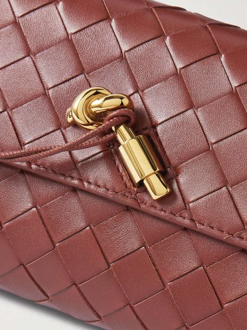Bottega Veneta Andiamo Long Intrecciato Leather Clutch | Thumbnail 4 Bottega Veneta Andiamo Long Intrecciato Leather Clutch | Thumbnail 4